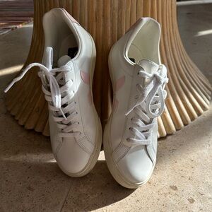 Veja women’s shoes white with pink.